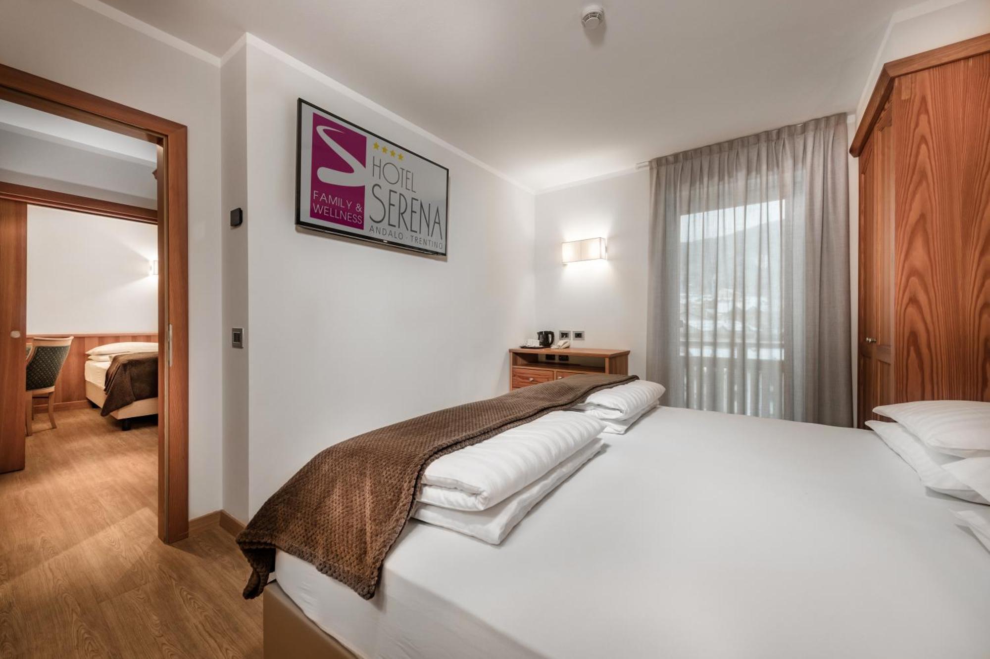 Family Hotel Serena 안달로 외부 사진