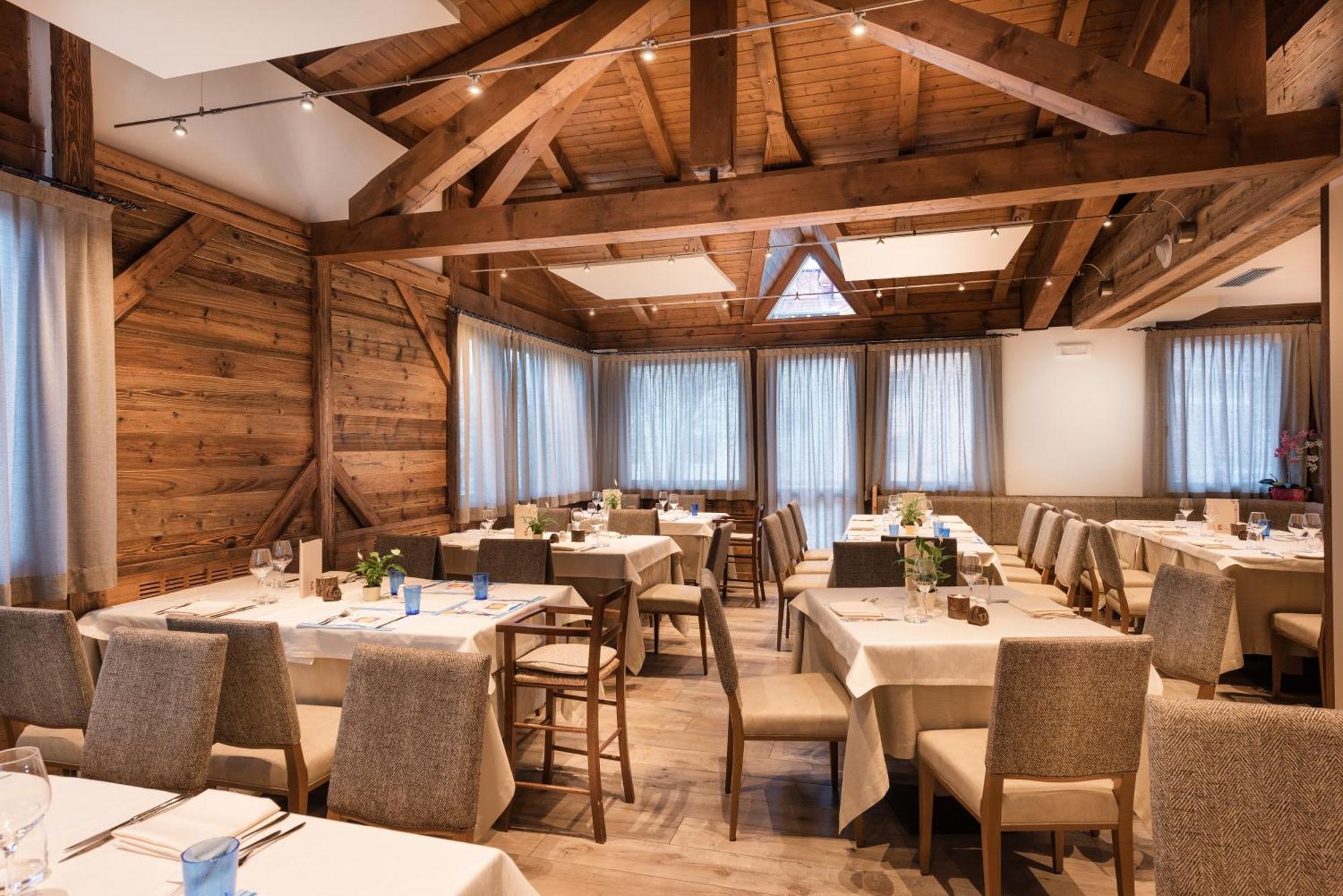 Family Hotel Serena 안달로 외부 사진