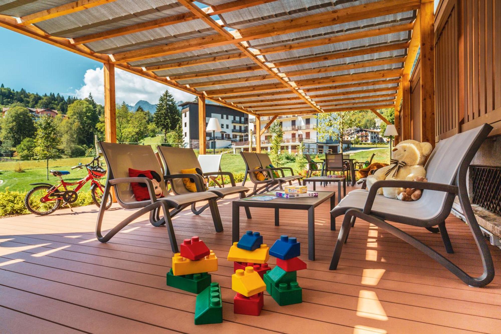 Family Hotel Serena 안달로 외부 사진
