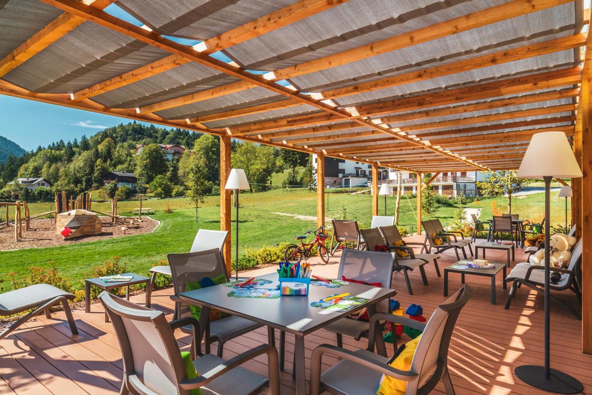 Family Hotel Serena 안달로 외부 사진