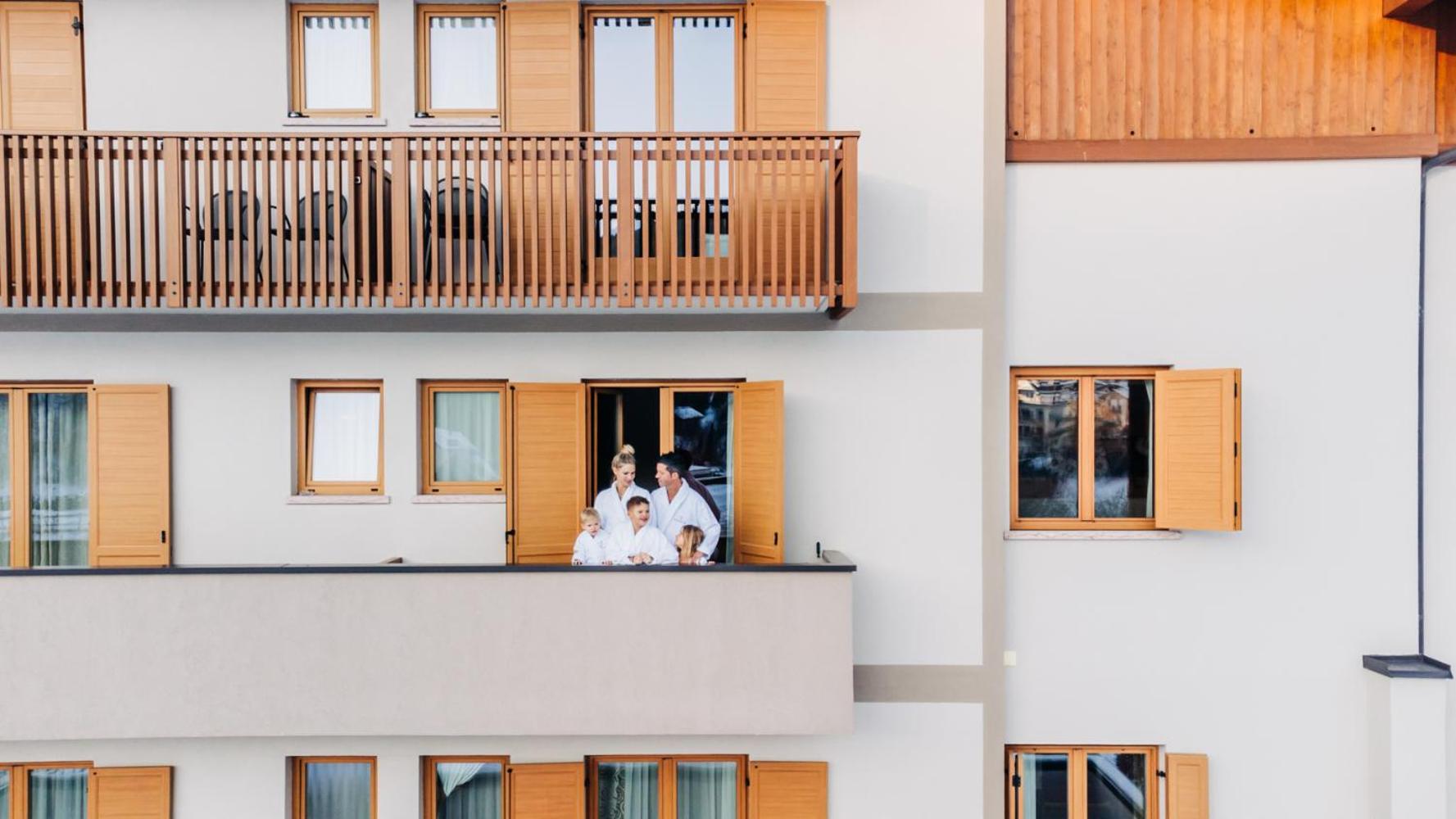 Family Hotel Serena 안달로 외부 사진